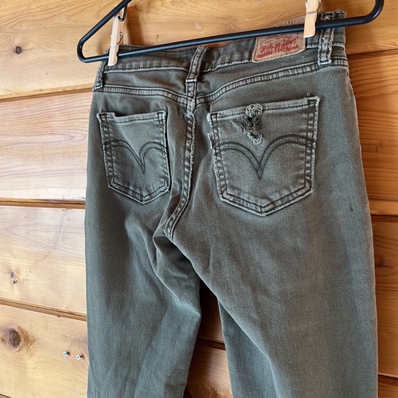 Low rise green Levi’s - Picture 3 of 5